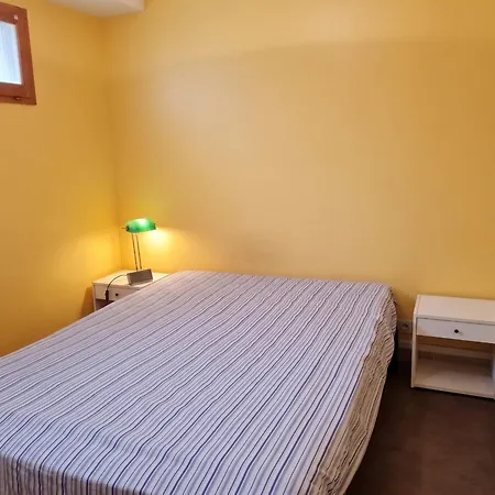 Confortable A 40 M² Avec Jardin Apartment