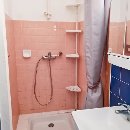 Confortable A 40 M² Avec Jardin Pietrosella